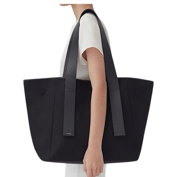 Cuyana Handbags - Cuyana Canvas Tote
